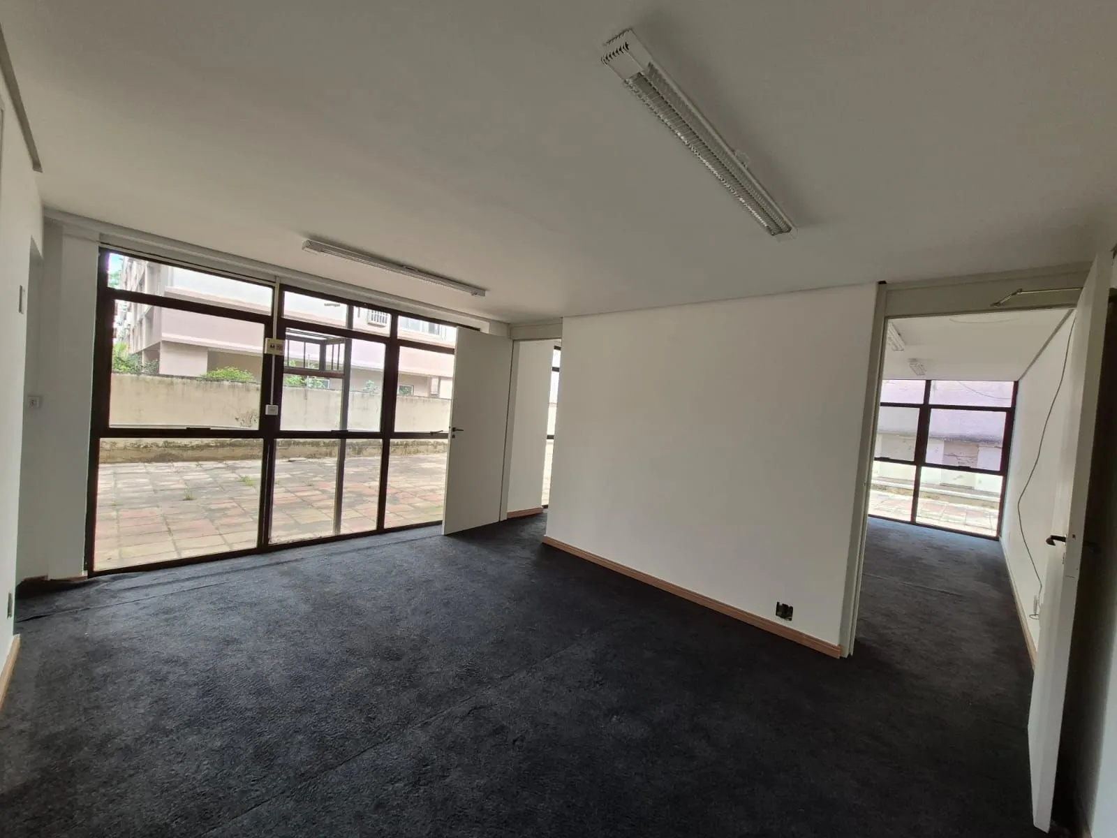 Imagem Conjunto Comercial em Moinhos de Vento