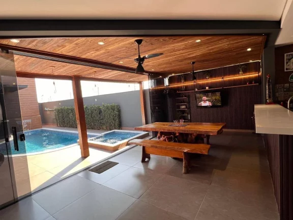 Imagem *Casa Térrea Ibiti Royal Park* *Projeto Arquitetônico Eduardo Rodrigues* Terreno de 461 m2 (vista ...