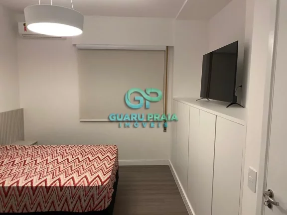 Imagem 3 dormitórios sendo 1 suíte, 3 banheiros, cozinha integrada com sala ampla, para 2 ambientes com sacada, finamente mobiliado.
