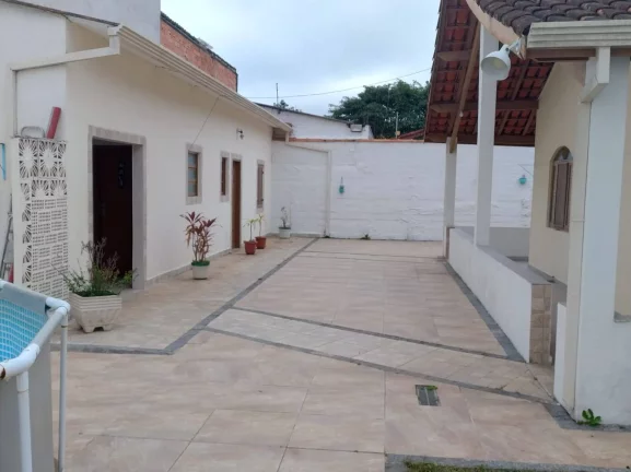 Imagem CASA TÉRREA EM 2 LOTES MAIS EDICULA