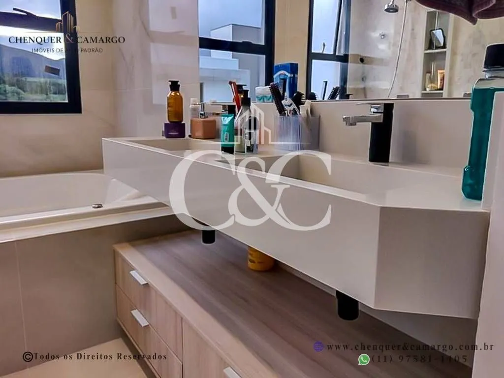 Imagem Casa à venda no Brisas Jundiaí, 265m², 4 suítes com varanda, piscina com SPA e vista Serra