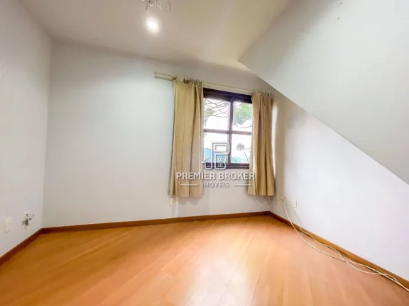 Imagem Casa à venda, 127 m² por R$ 550.000,00 - Iucas - Teresópolis/RJ