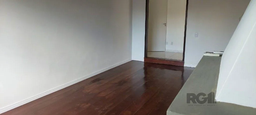 Imagem Casa com 3 dormitórios no bairro Sarandi