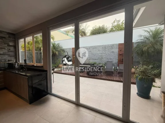 Imagem Casa térrea a venda em Condomínio bem localizado