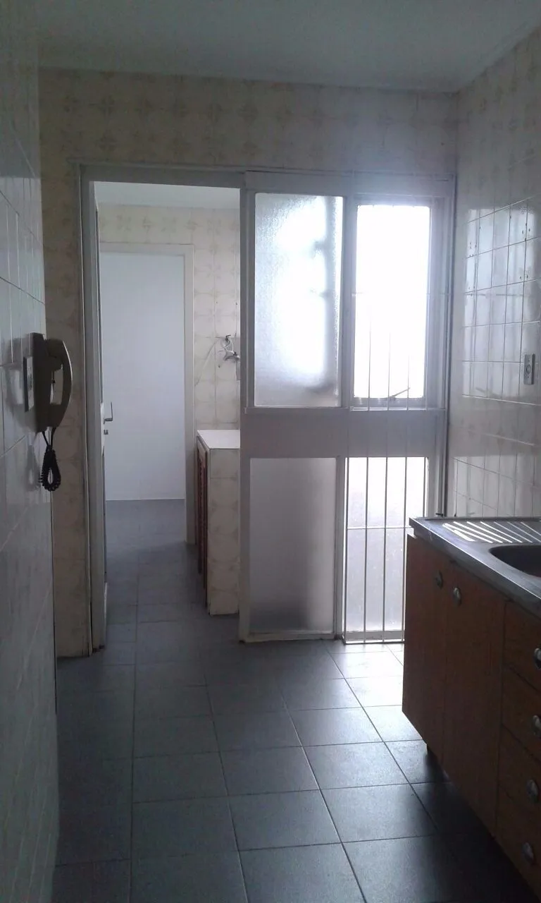 Imagem Apartamento para Venda - 72m², 2 dormitórios, 1 vaga - Petrópolis