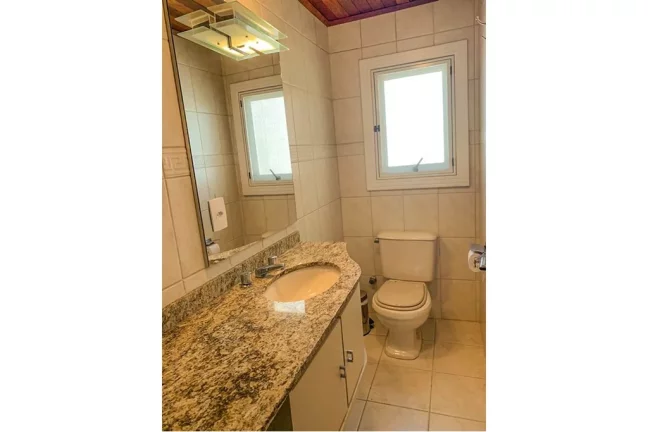 Imagem Casa em Condomínio para venda no bairro Chácara das Pedras em Porto Alegre