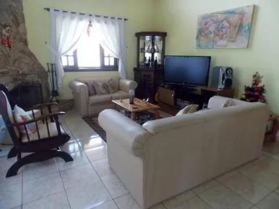 Imagem Belíssima casa térrea a venda no condomínio Ninho Verde I Eco Residence - com 3 dormitórios e piscina