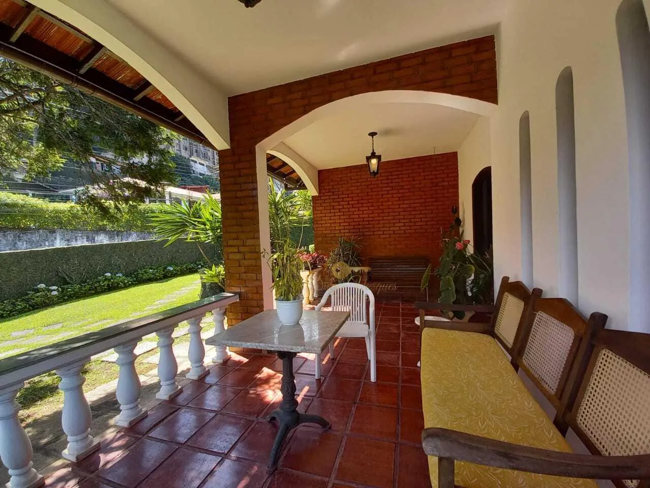 Imagem Casa para Venda em Teresópolis / RJ no bairro Santa Cecília