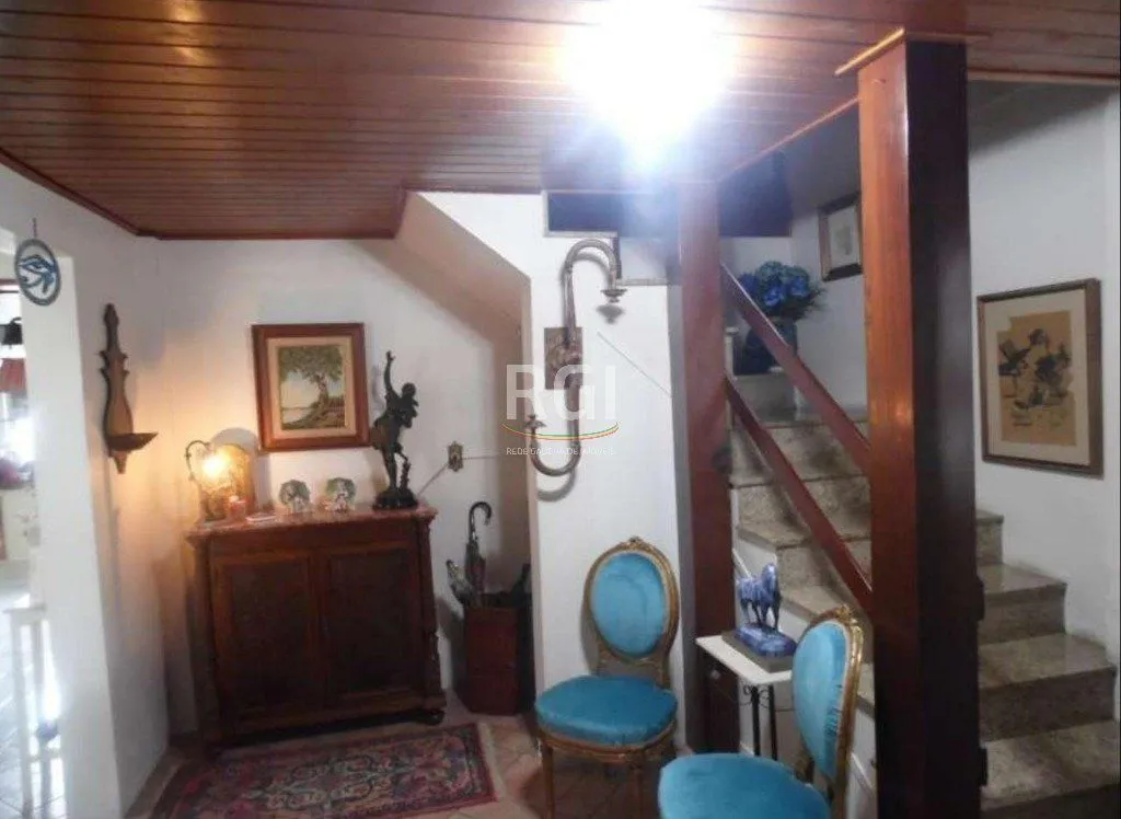 Imagem Casa para Venda - 150m², 3 dormitórios, sendo 1 suites, 5 vagas - Vila Ipiranga