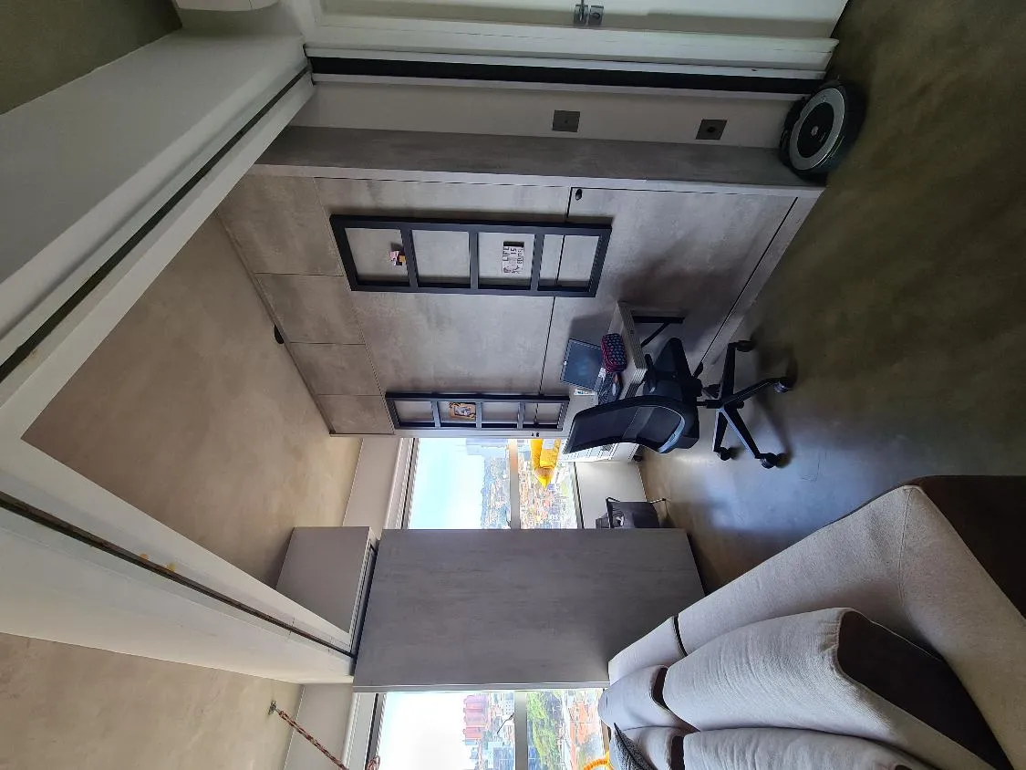 Imagem Apartamento aconchegante e versátil no Cambuí com quarto desmontável e moveis planejados.