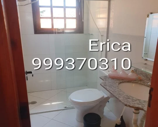 Imagem Sobrado em condomínio 4 suítes, 2 vagas FL11