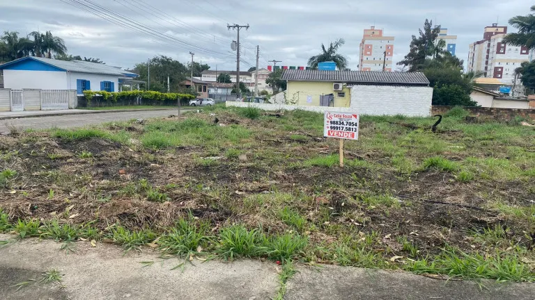 Imagem Terreno à Venda, 750 m² em Santa Augusta - Criciúma