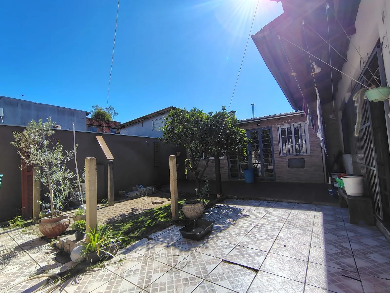 Imagem Casa no Bairro Nova Esteio com 200m² de área privativa e 03 (Três) quartos.