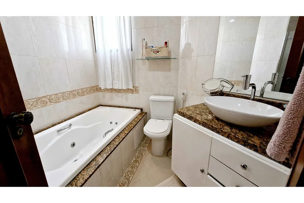 Imagem Apartamento à venda em São Paulo, Campo Belo, com 4 quartos, 240m2