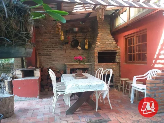 Imagem Na Vicente da Fontoura, sobrado com 4 quartos e pátio.