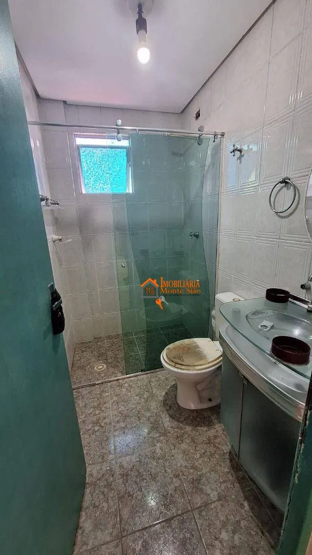 Imagem Apartamento Duplex com 2 dormitórios à venda, 60 m² por R$ 262.000,00 - Cocaia - Guarulhos/SP
