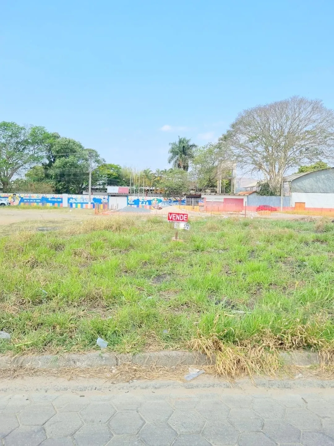 Imagem Terreno plano e com excelente m2 em lotemento planejado, com ruas, energia eletrica´pública, agua e esgoto à venda, Jardim Alvorada, Potim, SP