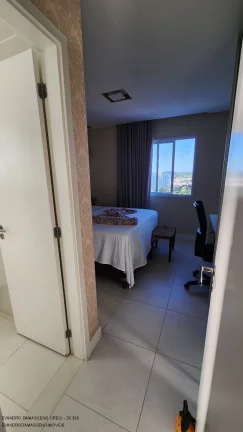 Imagem Apartamento de 2 quartos em condomínio no bairro Buraquinho, Lauro de Freitas-BA: 88m², 1 suíte, 2 salas, 2 banheiros, 1 vaga.