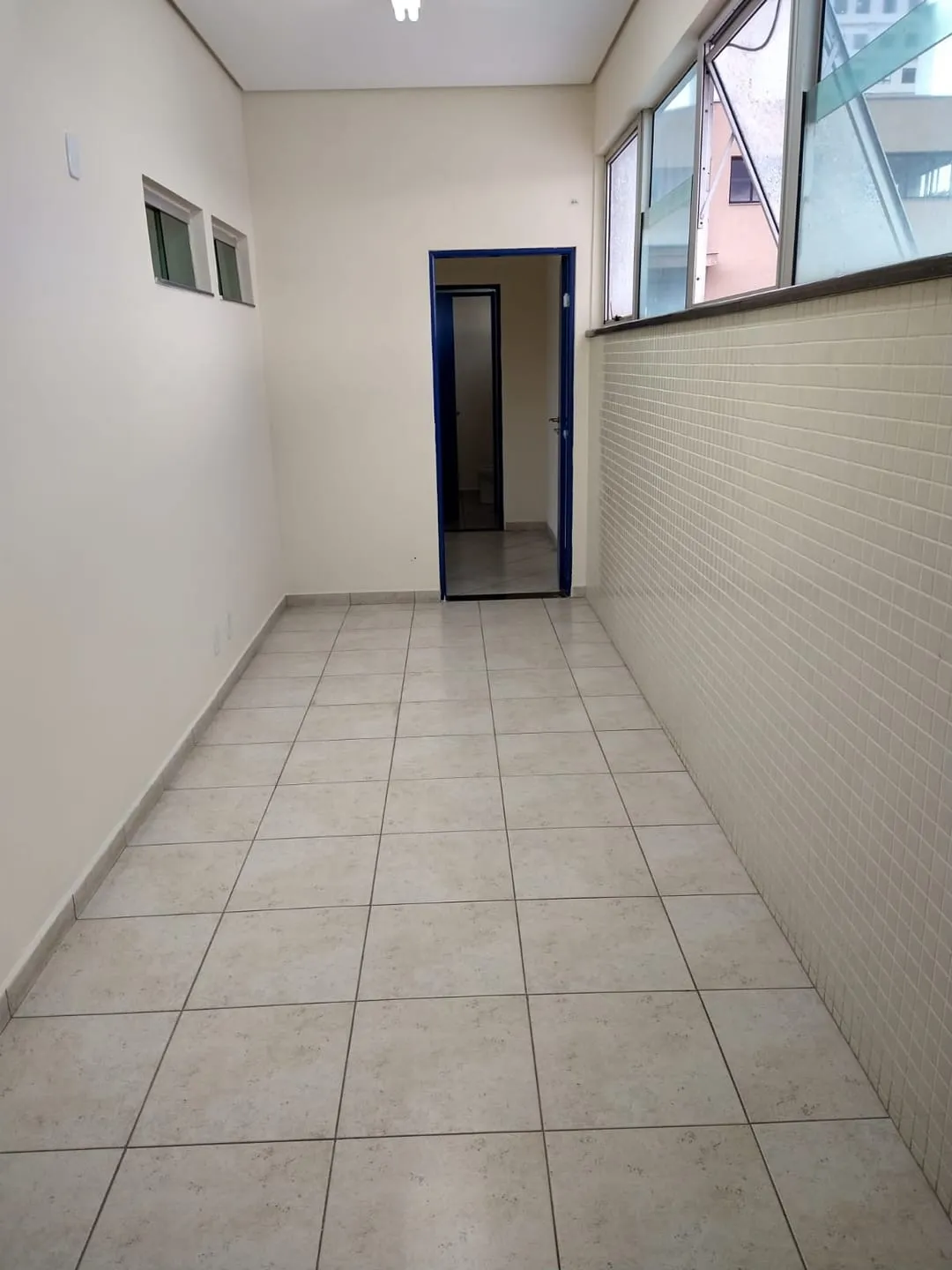 Imagem Comercial para Locação 2 Vagas, 26M², Centro, Pindamonhangaba - SP | Predio Fortunato