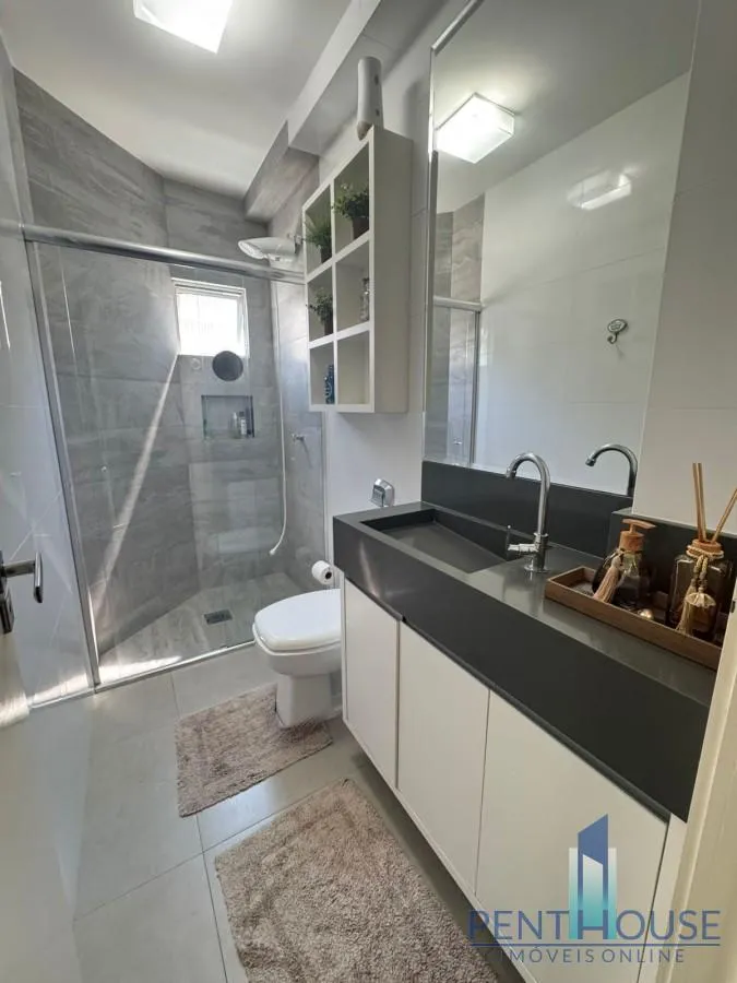 Imagem Apartamento Zona Central para Venda em Balneário Camboriú, CENTRO, 2 dormitórios, 1 banheiro, 1 vaga