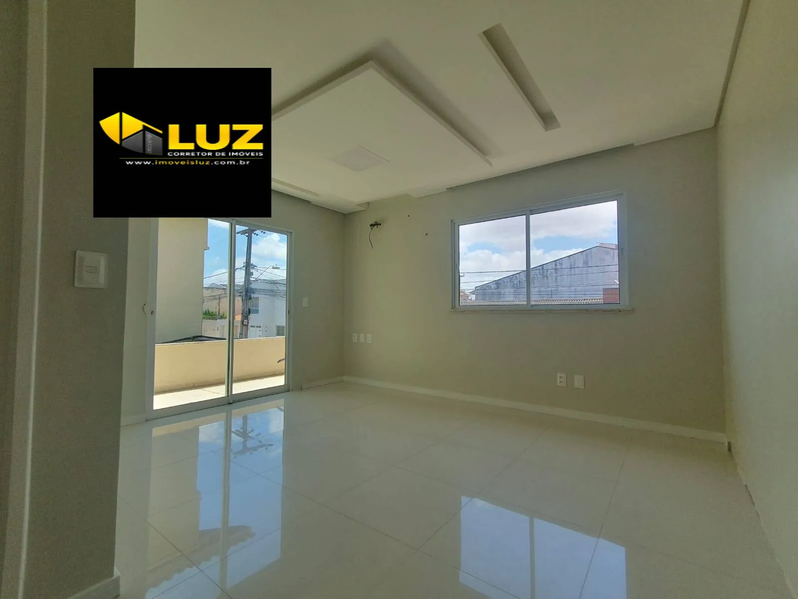 Imagem Casa Duplex com Fino Acabamento na Cajazeiras!