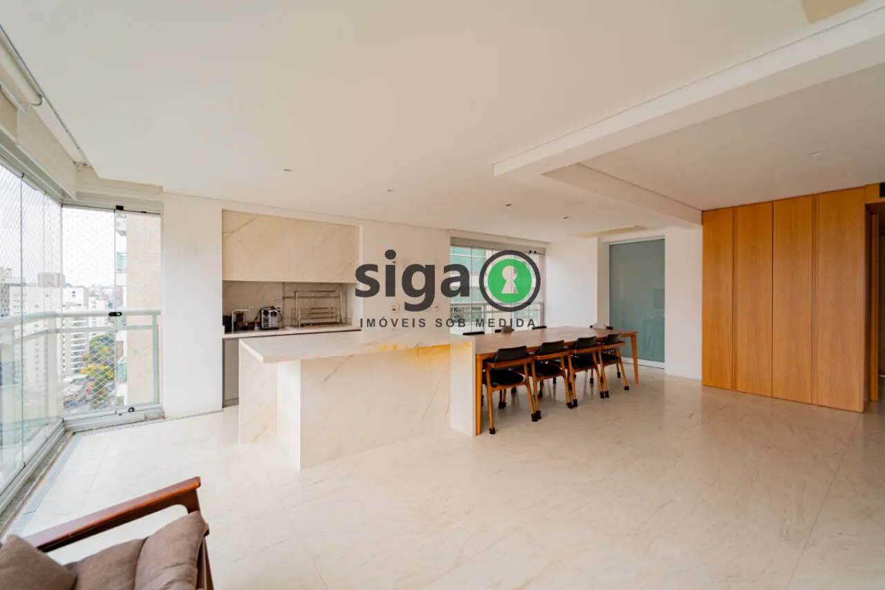 Imagem Apartamento Alto Padrão à Venda no Campo Belo - 220 m² - 3 Suítes - 4 Vagas - Varanda Gourmet