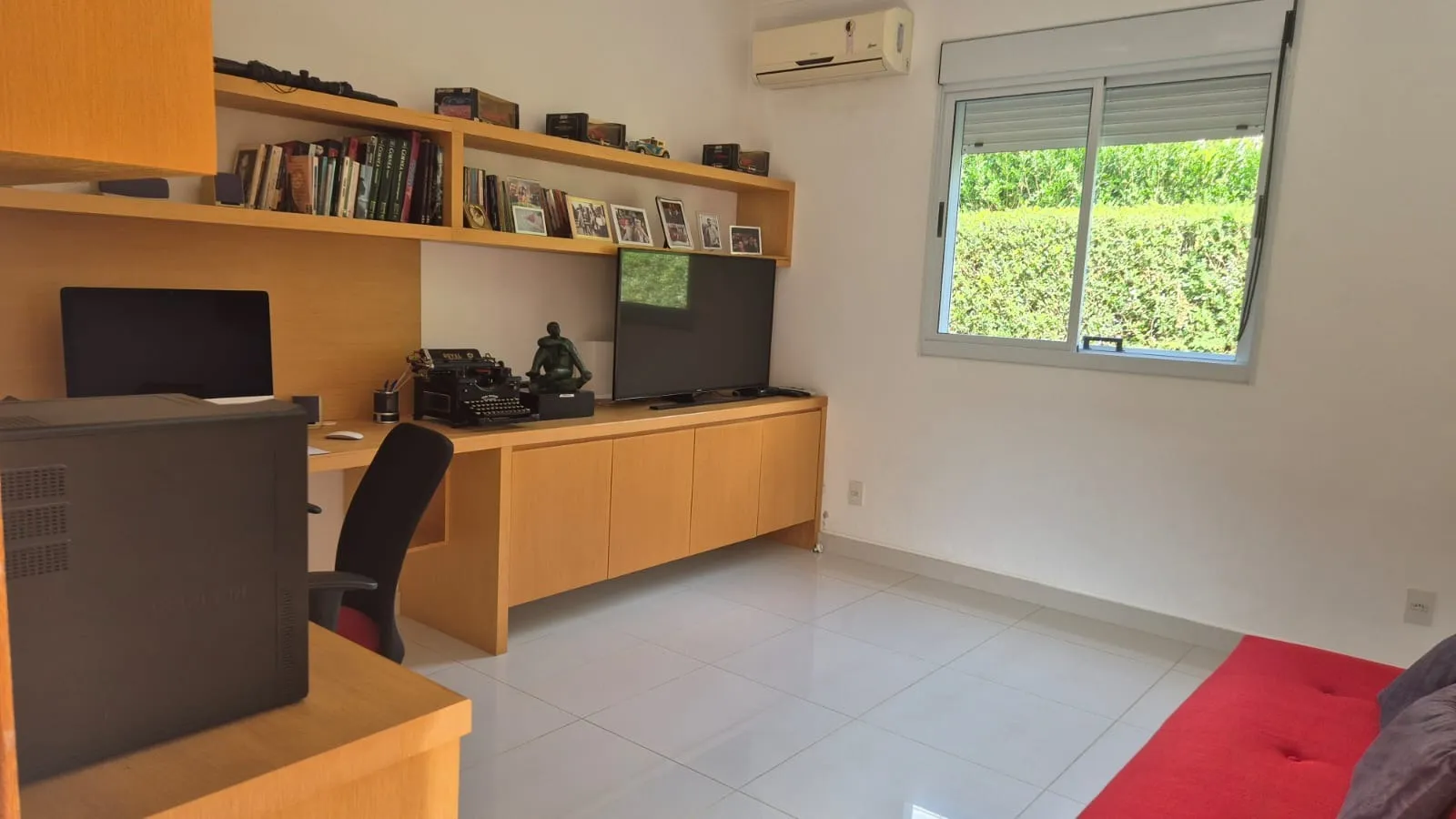 Imagem Casa de Condomínio com 3 Quartos e 4 banheiros à Venda, 448 m² por R$ 3.900.