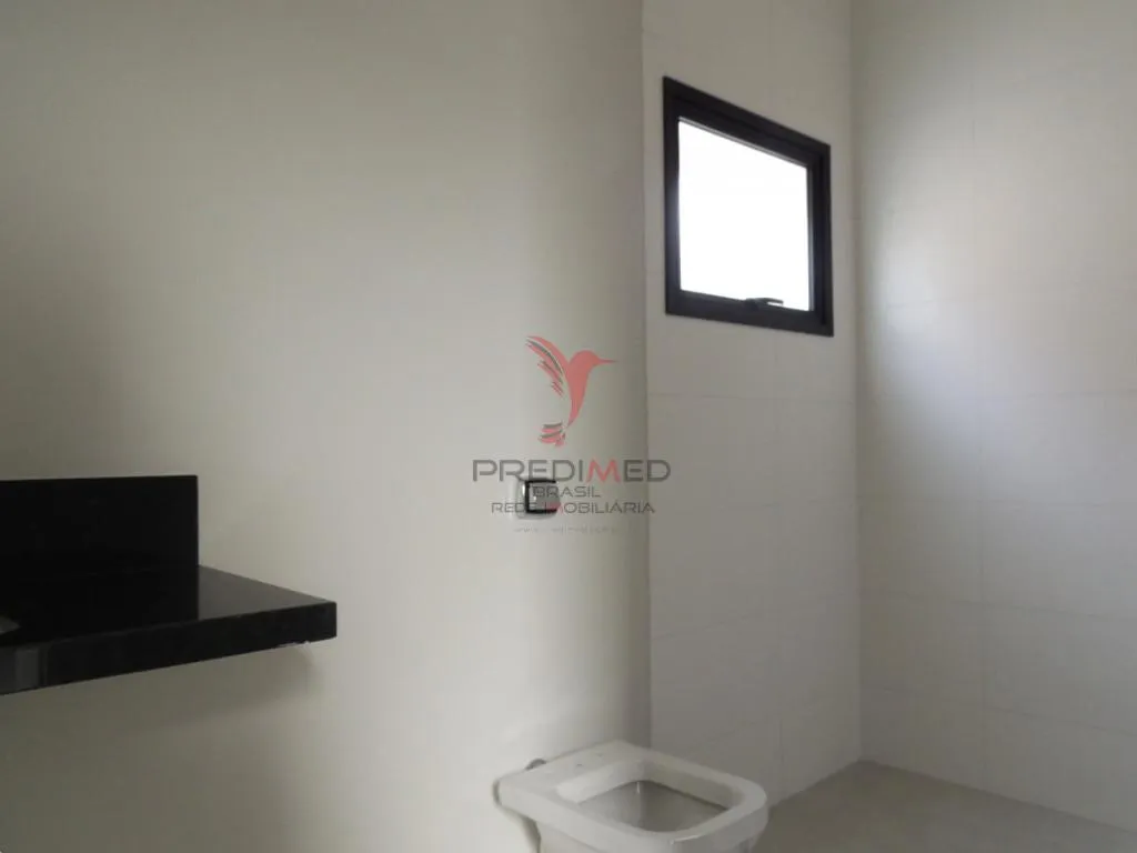 Imagem Vendo, excelente Casa Térrea com 3 Quartos, sendo 2 Suites, 3 Vagas Garagem, no Beira Rio