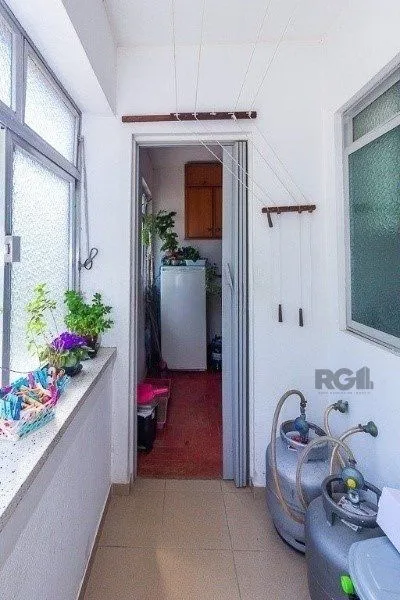 Imagem Cobertura para Venda - 100.94m², 3 dormitórios, sendo 1 suites, 2 vagas - Petrópolis