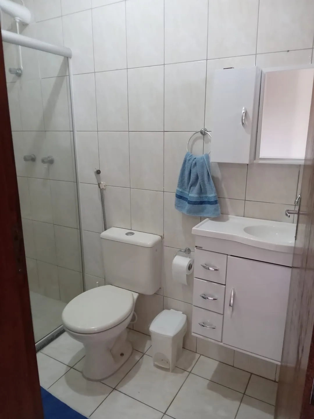 Imagem Sobrado à Venda no Bairro Maria Áurea, em Pindamonhangaba, Próximo ao Centro e à Avenida Principal