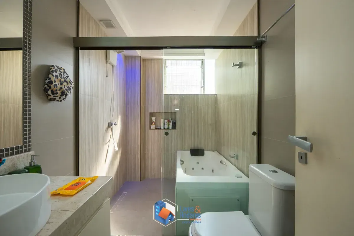 Imagem Apartamento para venda em Aclimação com 3 quartos, sendo 1 suíte, 171m²