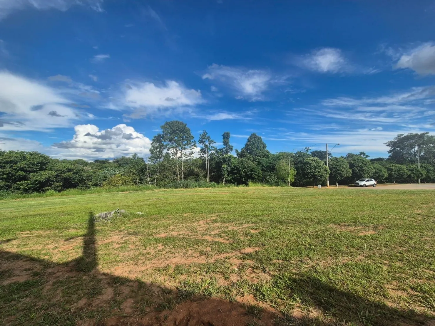 Imagem Terreno de 1219m² no Condomínio Colonial Village 2, ao Lado da Área Verde, em Localização Privilegiada!