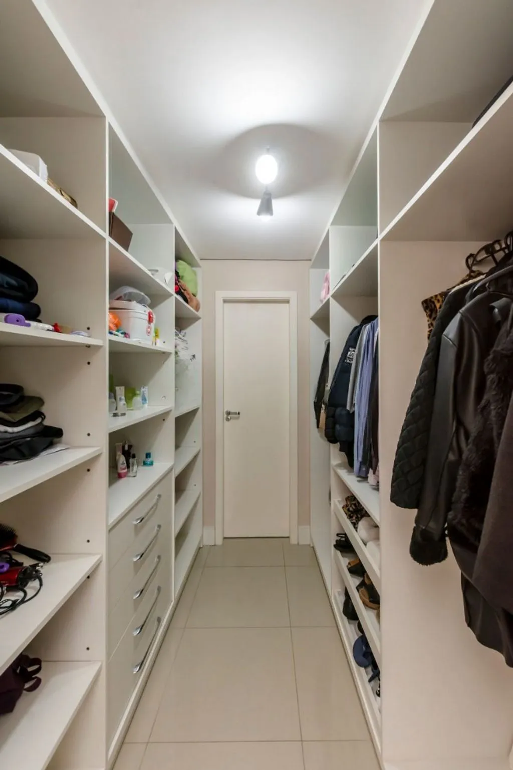 Imagem Casa de 2 dormitórios à venda no Bairro na Lomba do Pinheiro - Porto Alegre