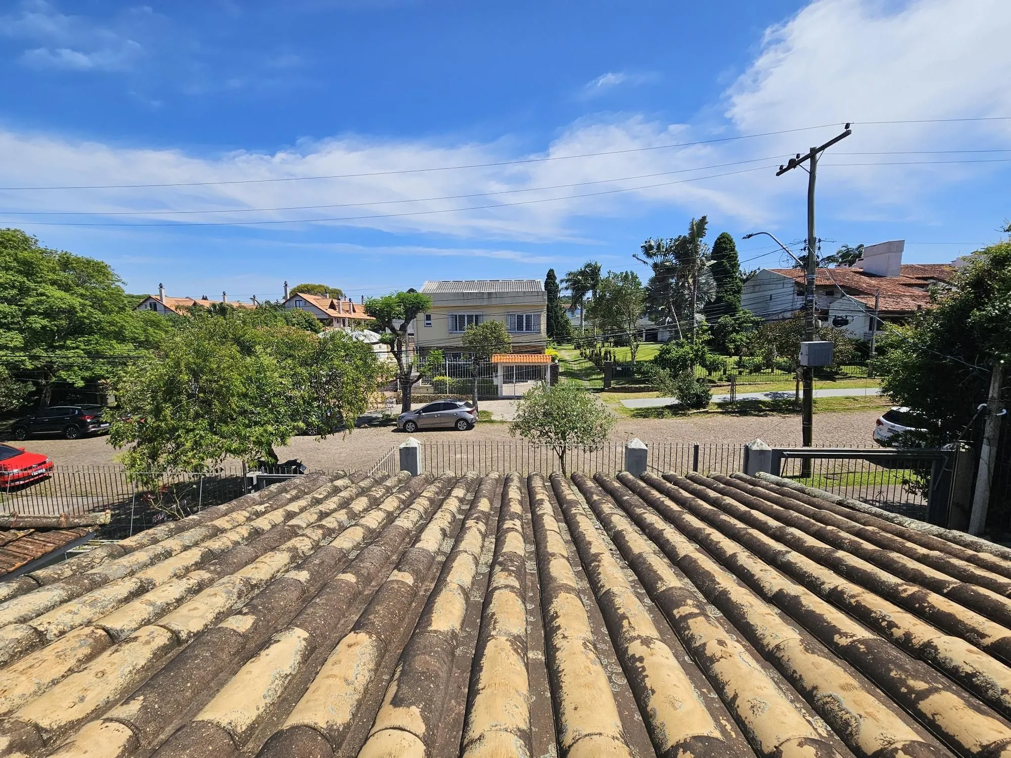 Imagem LINDO SOBRADO NO MELHOR PONTO DO BAIRRO TRISTEZA
