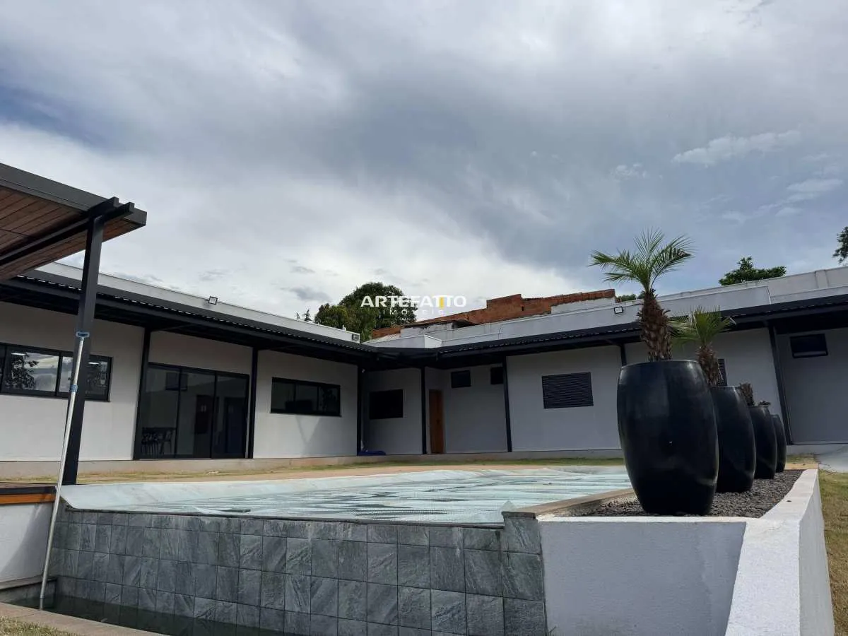 Imagem Chácara à venda em Franca, Parque dos Ipês, com 5 quartos, 400m2