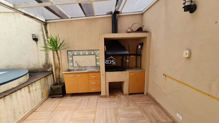Imagem Vende casa em condomínio fechado na Vila Andrade