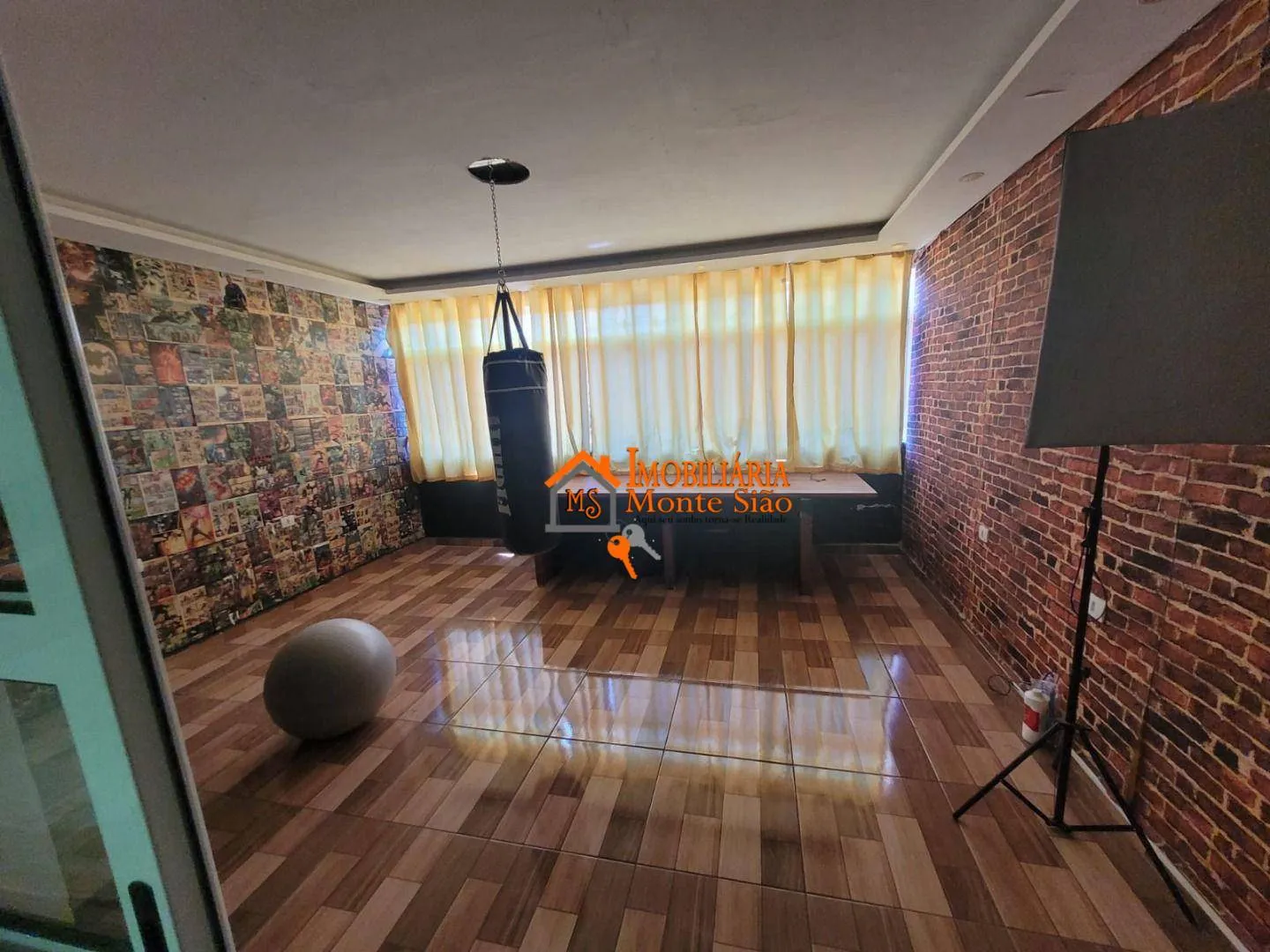 Imagem Sobrado com 6 dormitórios à venda, 375 m² por R$ 795.000 - Cidade Serodio - Guarulhos/SP