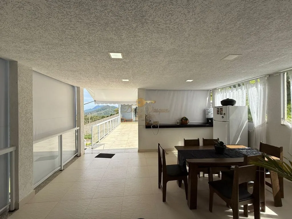 Imagem Casa em Condomínio para Venda em Teresópolis / RJ no bairro Albuquerque