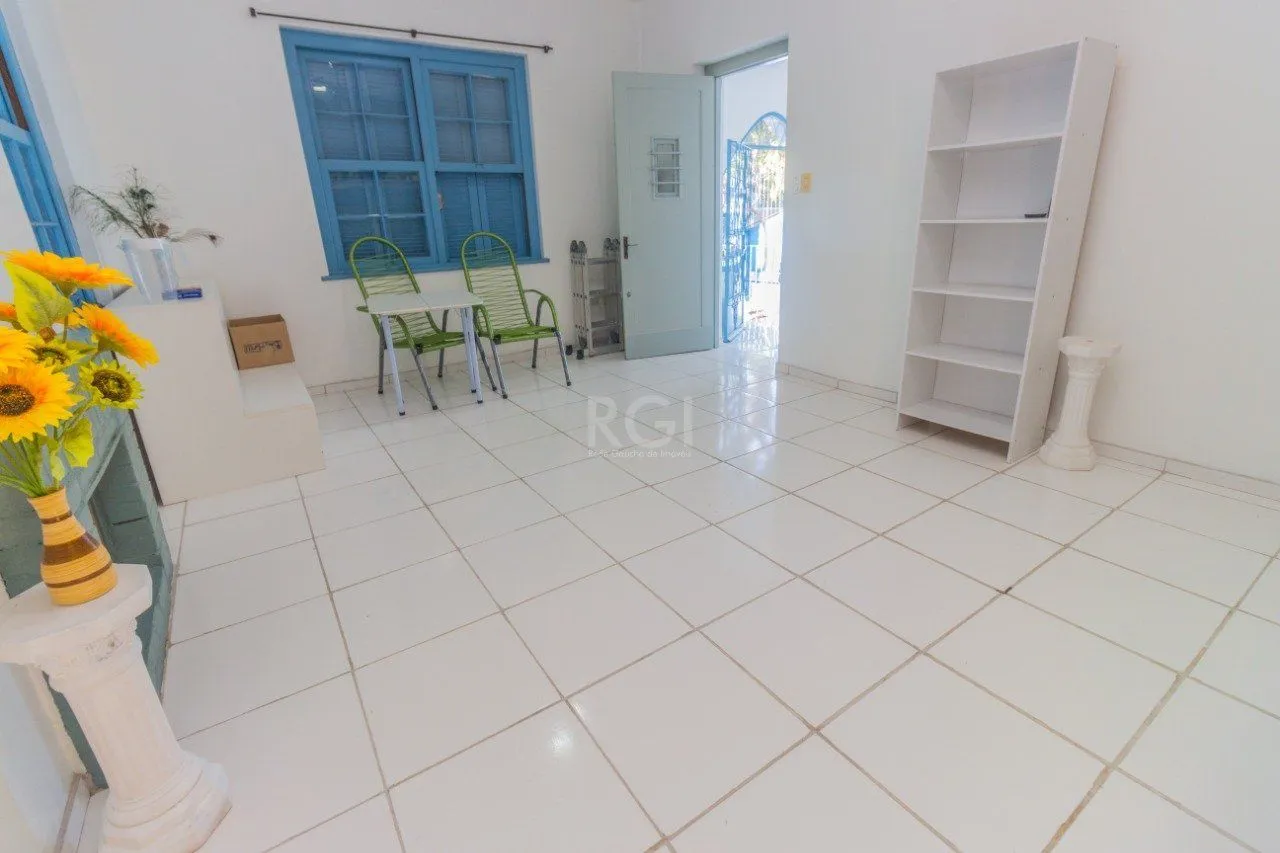 Imagem Casa para Venda - 165m², 3 dormitórios, 4 vagas - Santa Tereza