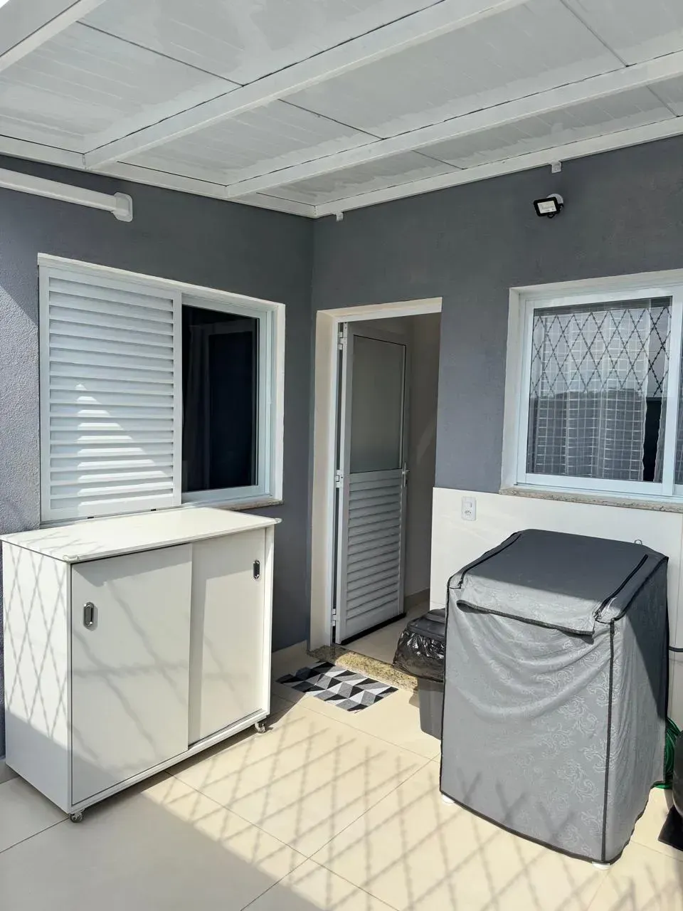 Imagem Casa à venda - Área útil 75 m2 com 2 dormitórios sendo 1 suítes - 2 vagas - Jardim Vale Verde - Jund