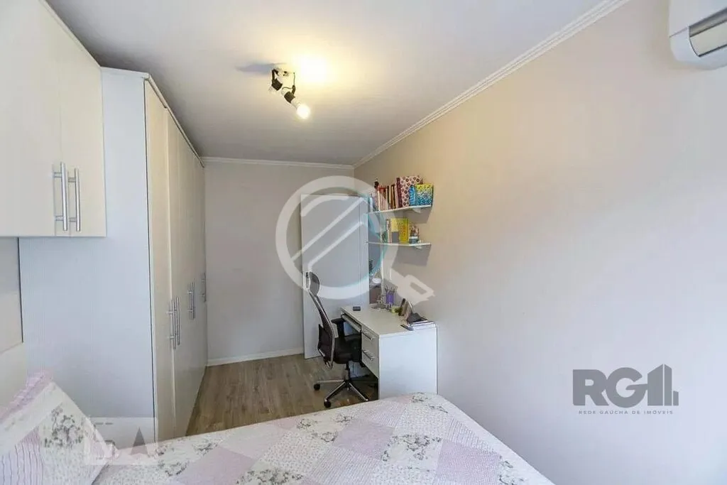 Imagem Apartamento Amplo e Aconchegante no Bairro Azenha, Porto Alegre Se você busca conforto, praticidade...