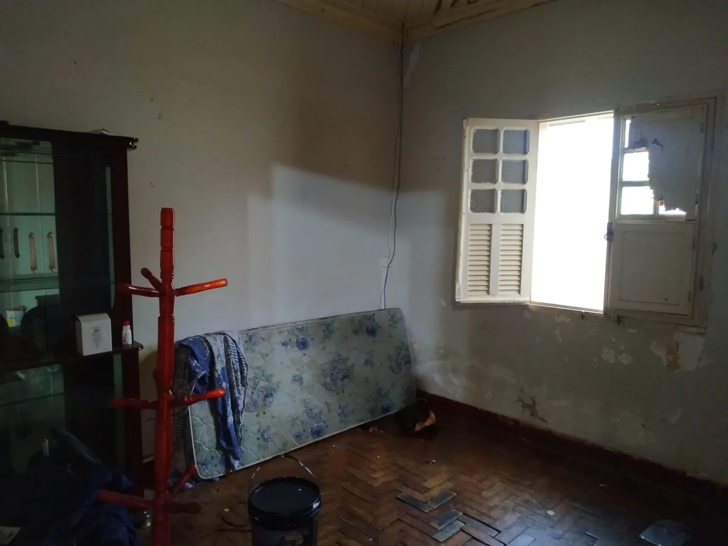 Imagem Casa à venda 4 Quartos, 5 Vagas, 312M², Centro, Pindamonhangaba - SP