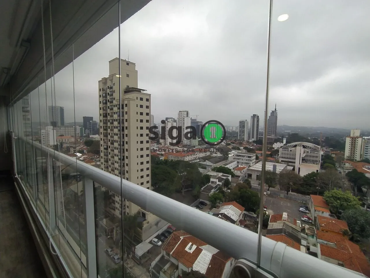 Imagem Apartamento de 100m² mobiliado para locação em Pinheiros - São Paulo/SP