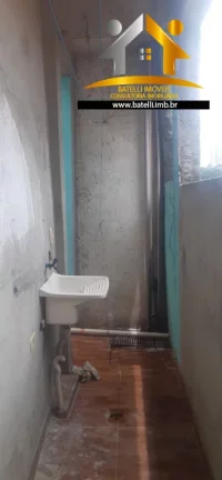 Imagem Casa com 03 cômodos para alugar em Carapicuíba