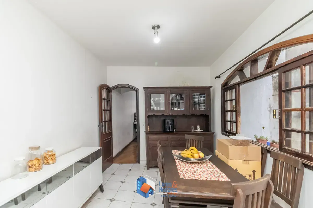 Imagem Sobrado para venda em Vila Bandeirantes com 3 quartos, 131m²