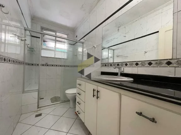 Imagem Casa Sobreposta para Venda em Santos, Encruzilhada, 2 dormitórios, 2 banheiros