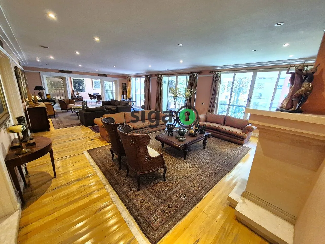 Foto do imóvel Apartamento a venda no Jardim Paulista com 5 quartos e 4 suítes