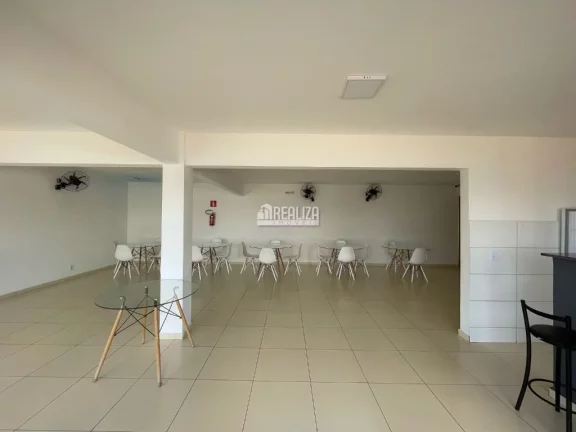 Imagem Apartamento com 2 Dormitórios no Condomínio Park Primavera, no bairro Conjunto Manoel Mendes - Uberaba