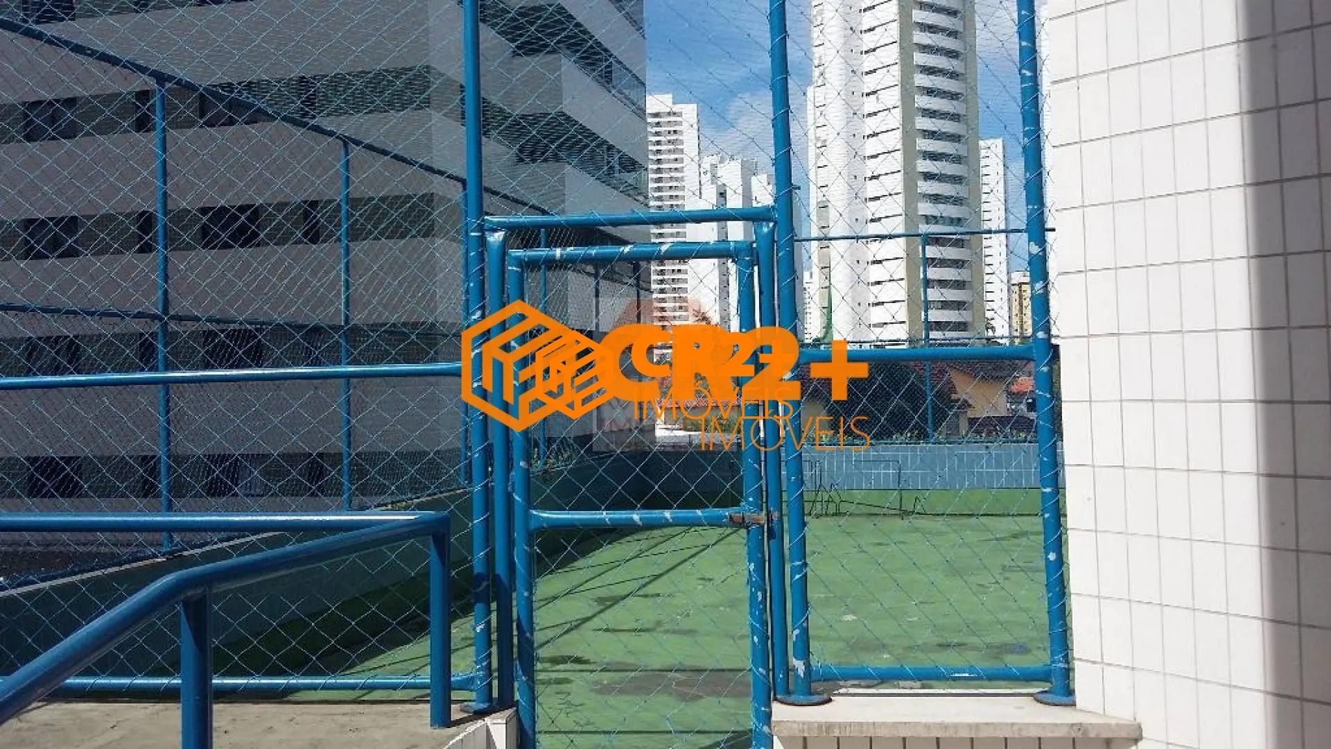 Imagem Apartamento a Venda com 04 quartos 02 suítes nas Graças -144m² em Recife