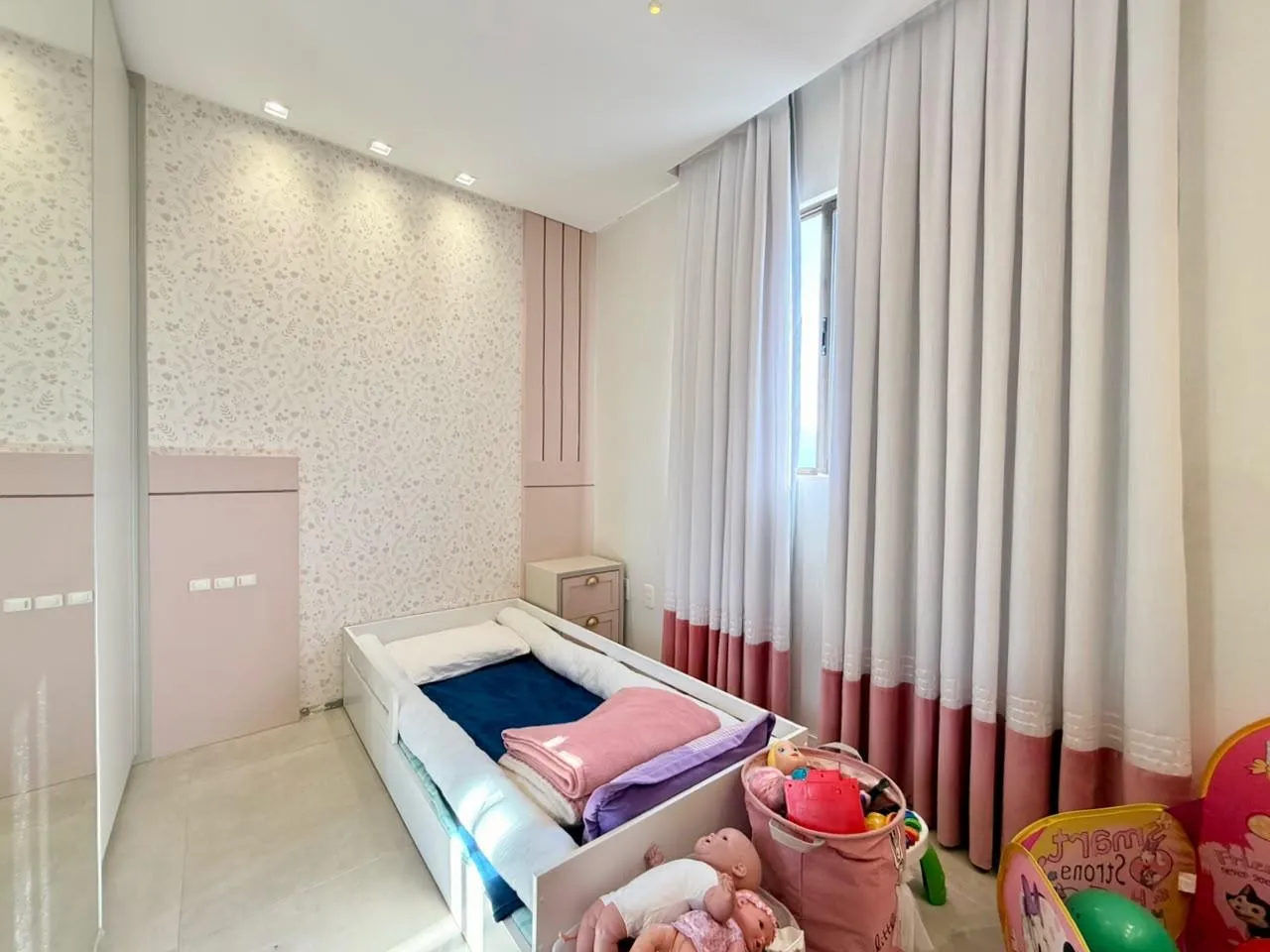 Imagem Apartamento à venda com 106.05m2 por R$ 2.400.000,00